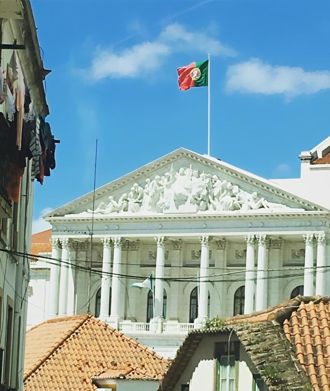 Grand Parliament Duplex By Homing Lägenhet Lisboa Exteriör bild